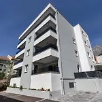 Apartman Roza, Prekrasni Novi Apartman S Parkingom