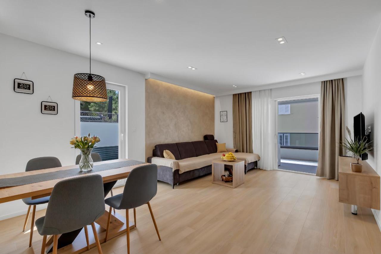 Roza, Prekrasni Novi S Parkingom Apartman *
