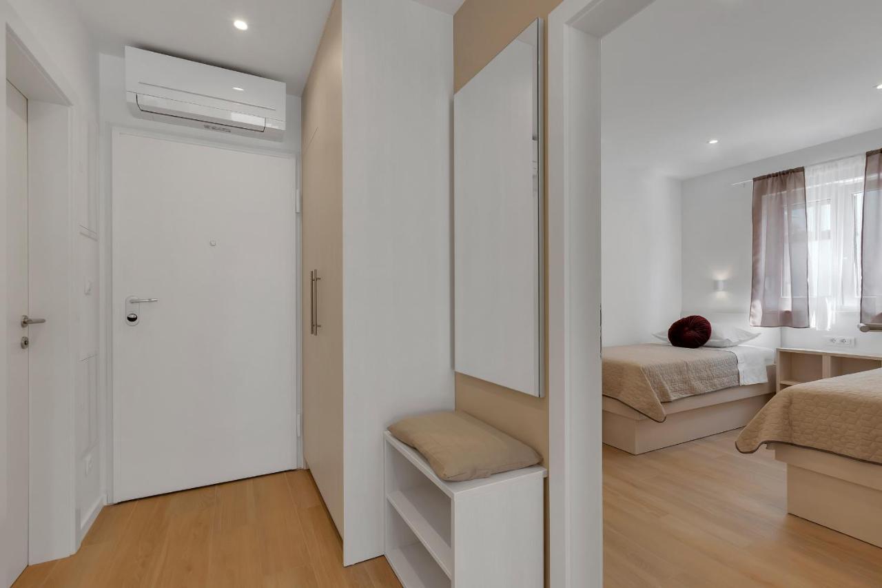 Roza, Prekrasni Novi S Parkingom Apartman