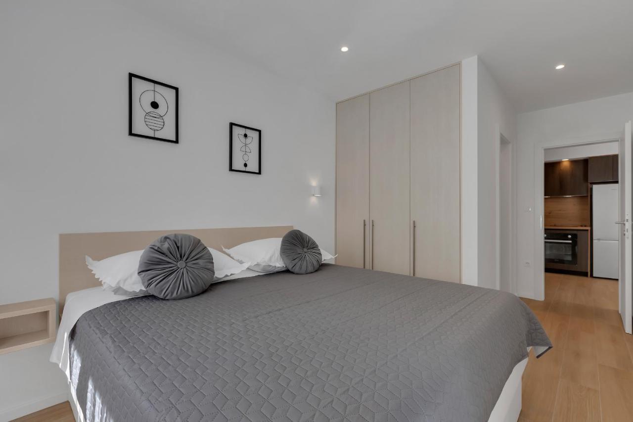 Apartman Roza, Prekrasni Novi S Parkingom